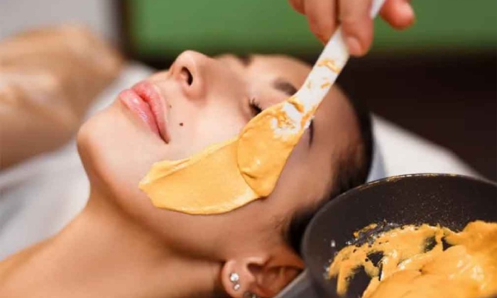 ماسک زردچوبه و آرد نخود